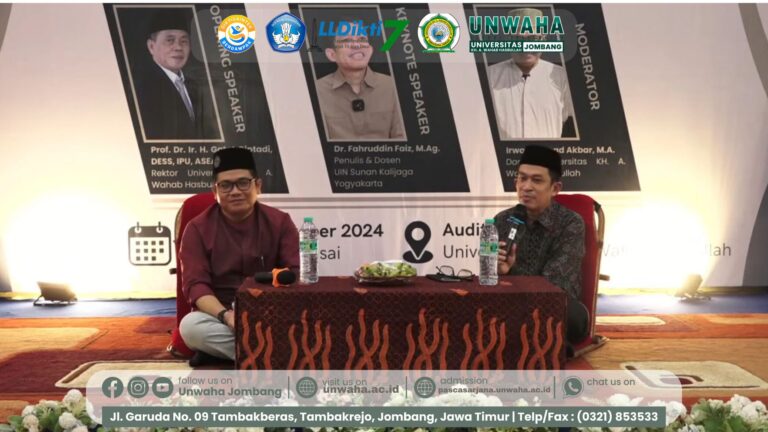 Universitas KH. A. Wahab Hasbullah (Unwaha) Jombang menghadirkan Dr. Fahruddin Faiz, M.Ag. sebagai pembicara dalam Kuliah Umum bertajuk “Santri Berfilsafat”